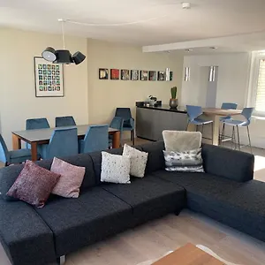 https://paddys-place.lillehotels.org